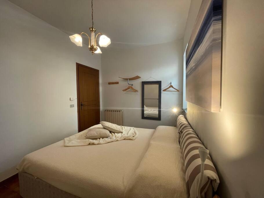 Free Parking Casa Con Giardino - Centro Mare A 5 Minuti Apartment ปิเอตราลิกูเร ภายนอก รูปภาพ